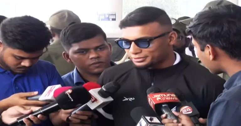 সাংবাদিকদের সঙ্গে আলাপকালে জামাল ভূঁইয়া